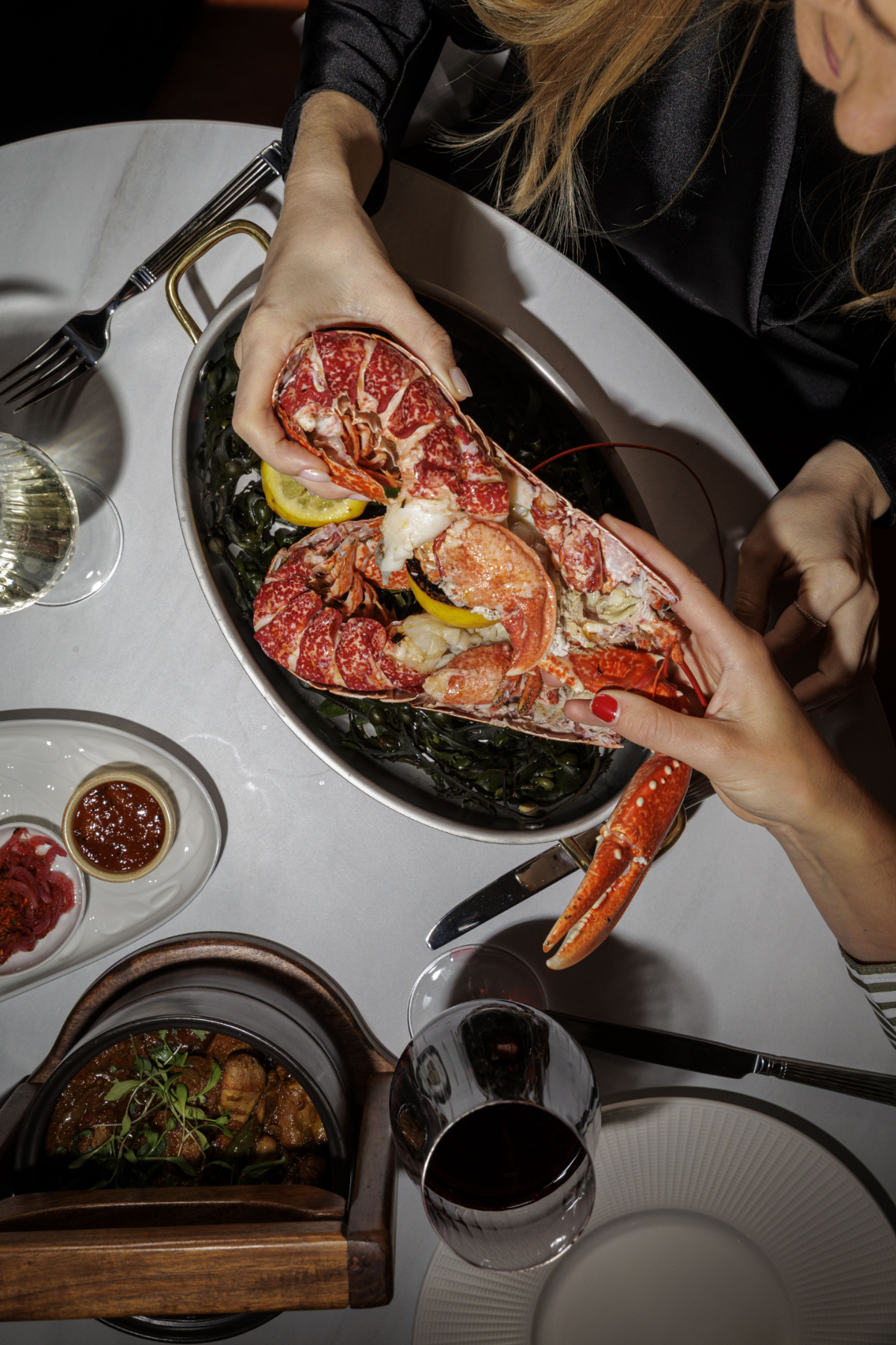 A table at Idalia