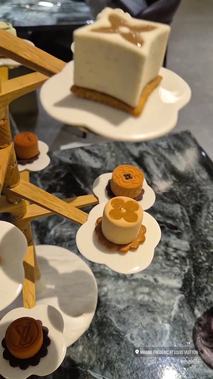 Le Café Maxime Frédéric at Louis Vuitton