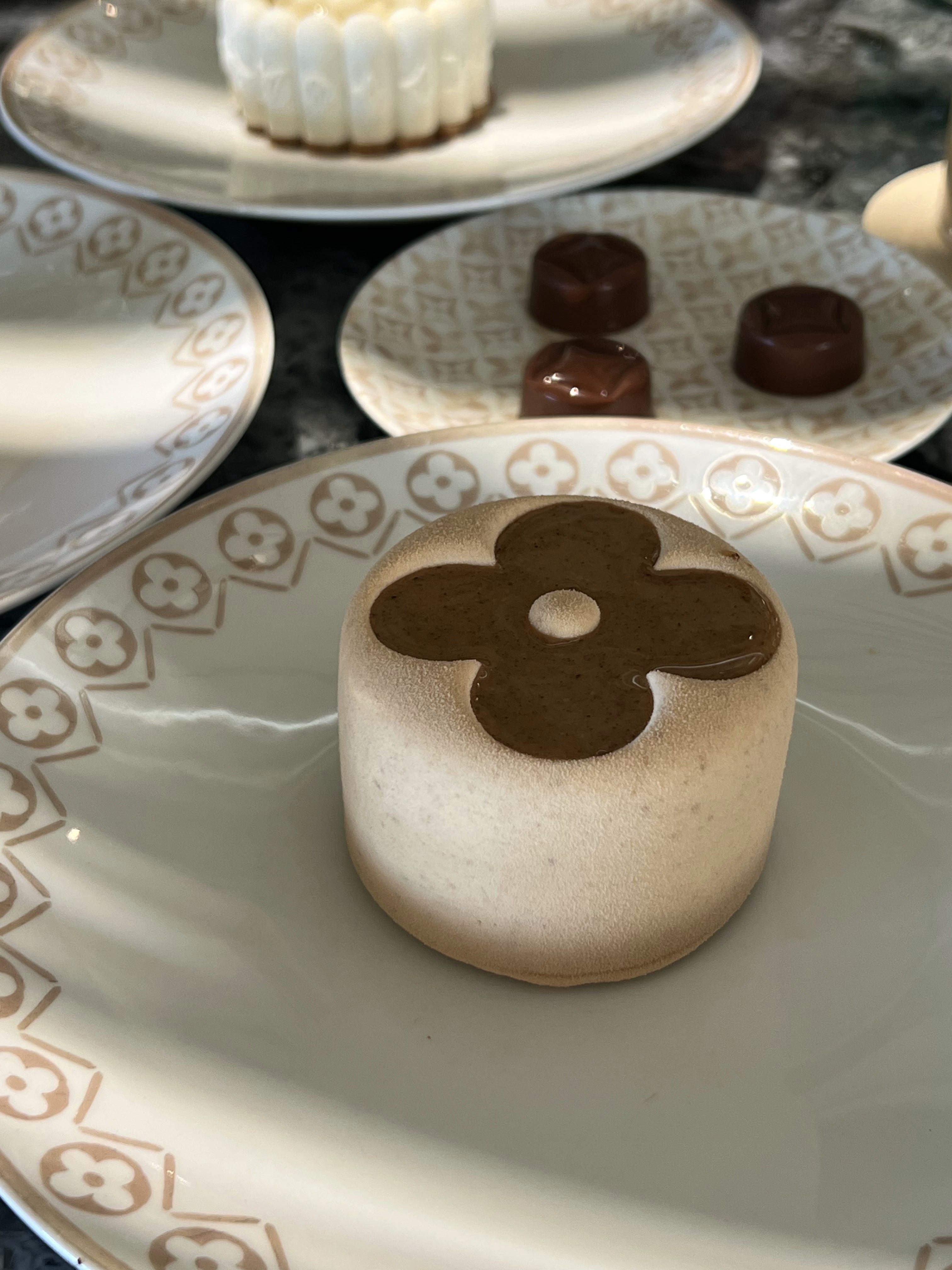 Le Café Maxime Frédéric at Louis Vuitton
