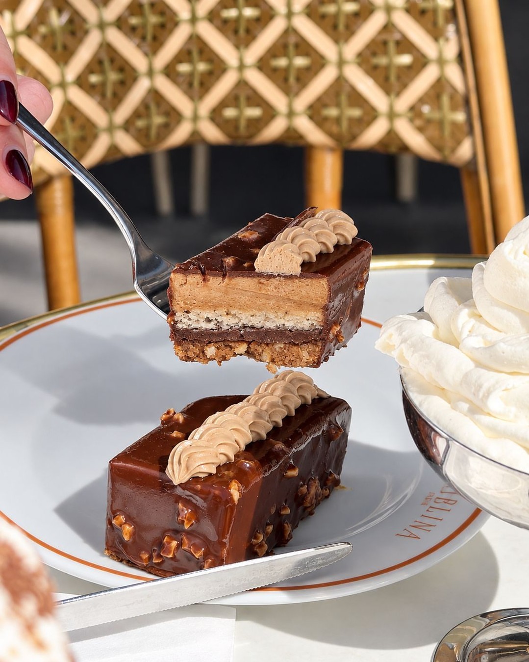 Café Angélina Alma — angelina_paris