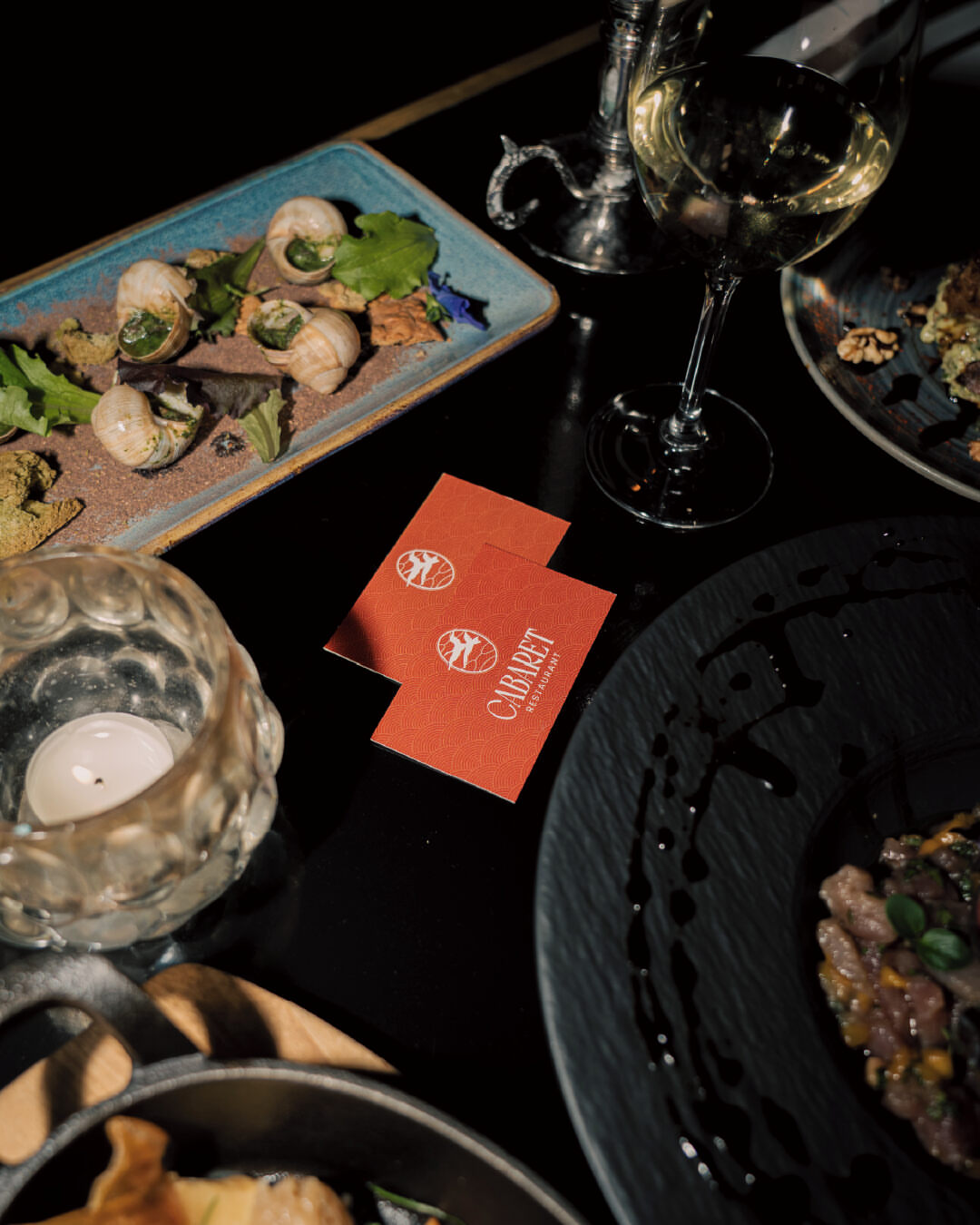A table at Cabaret Baila