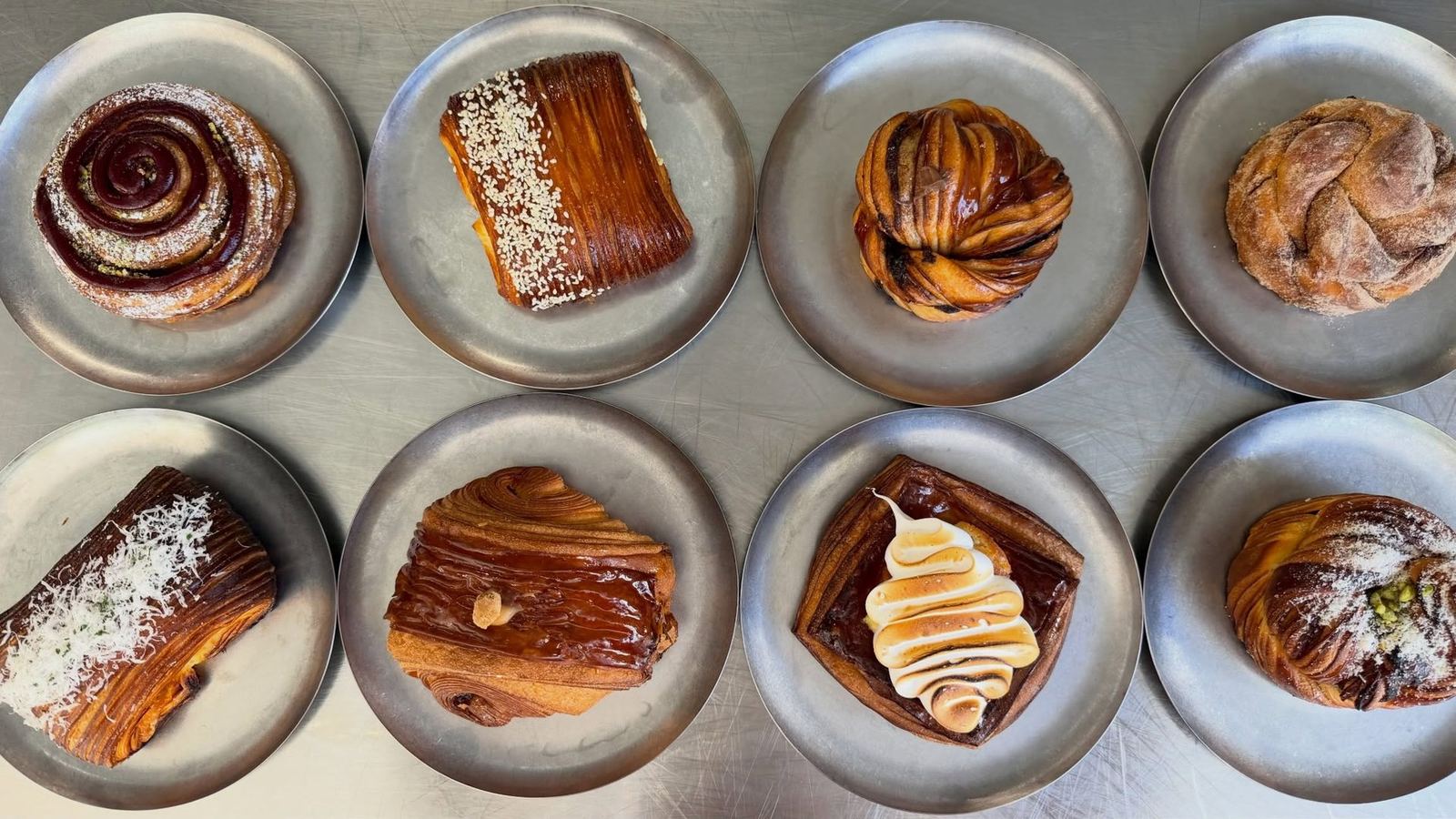 Cinnamon pastry at Feelings