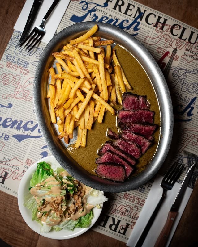 French Club — Istanbul Muse