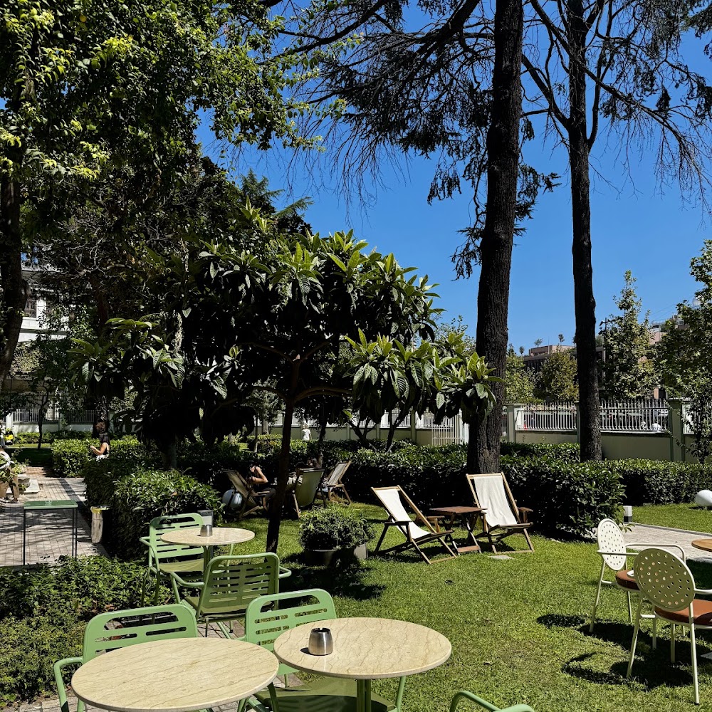 Garden tables at Letafet in the grounds of Tophane Kasrı