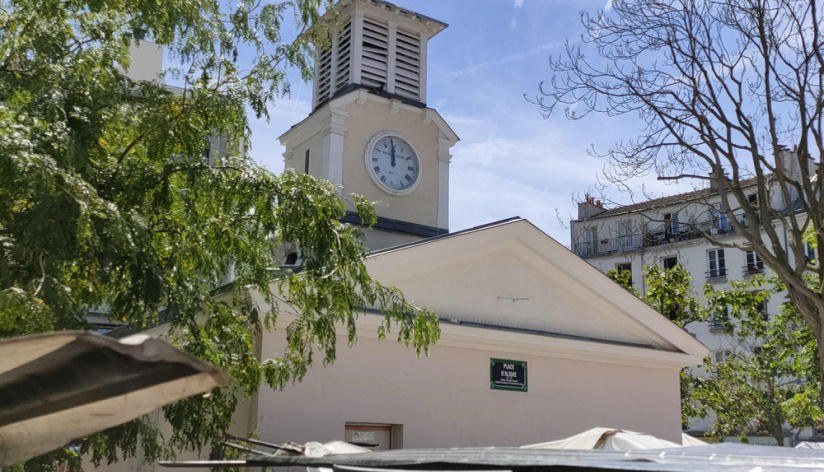 The clock pavilion on Place d’Aligre, beside Rue de Cotte