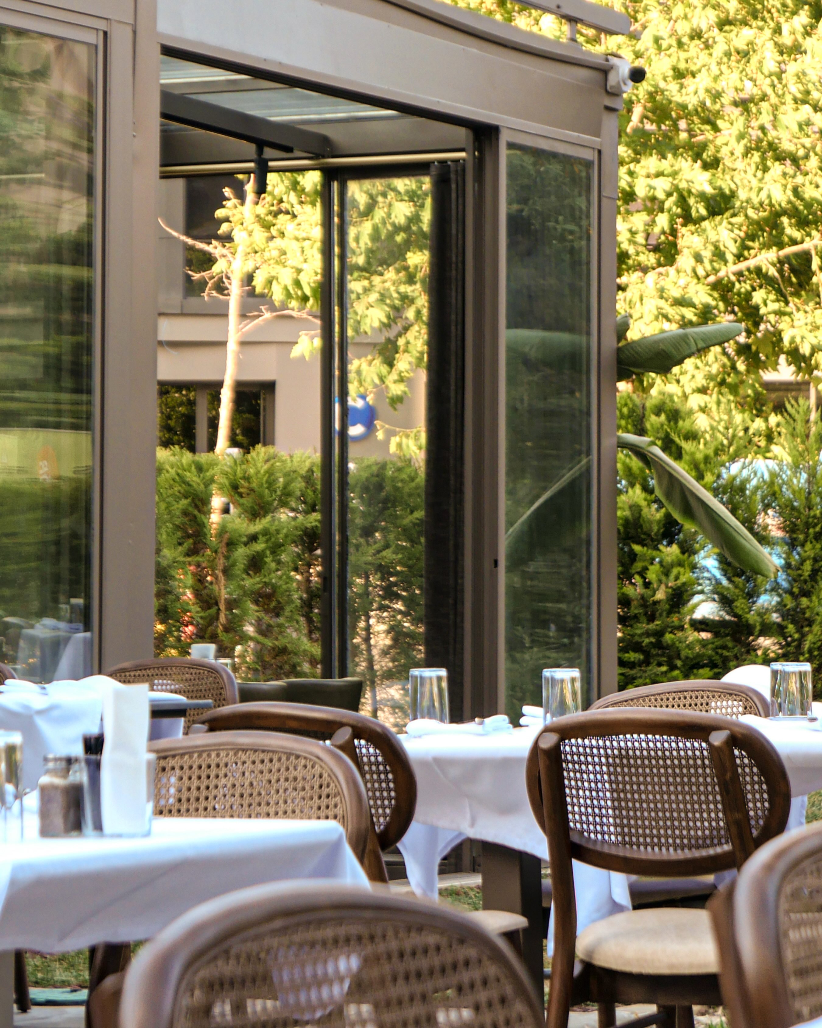 The dining room at Tek Kebapçı