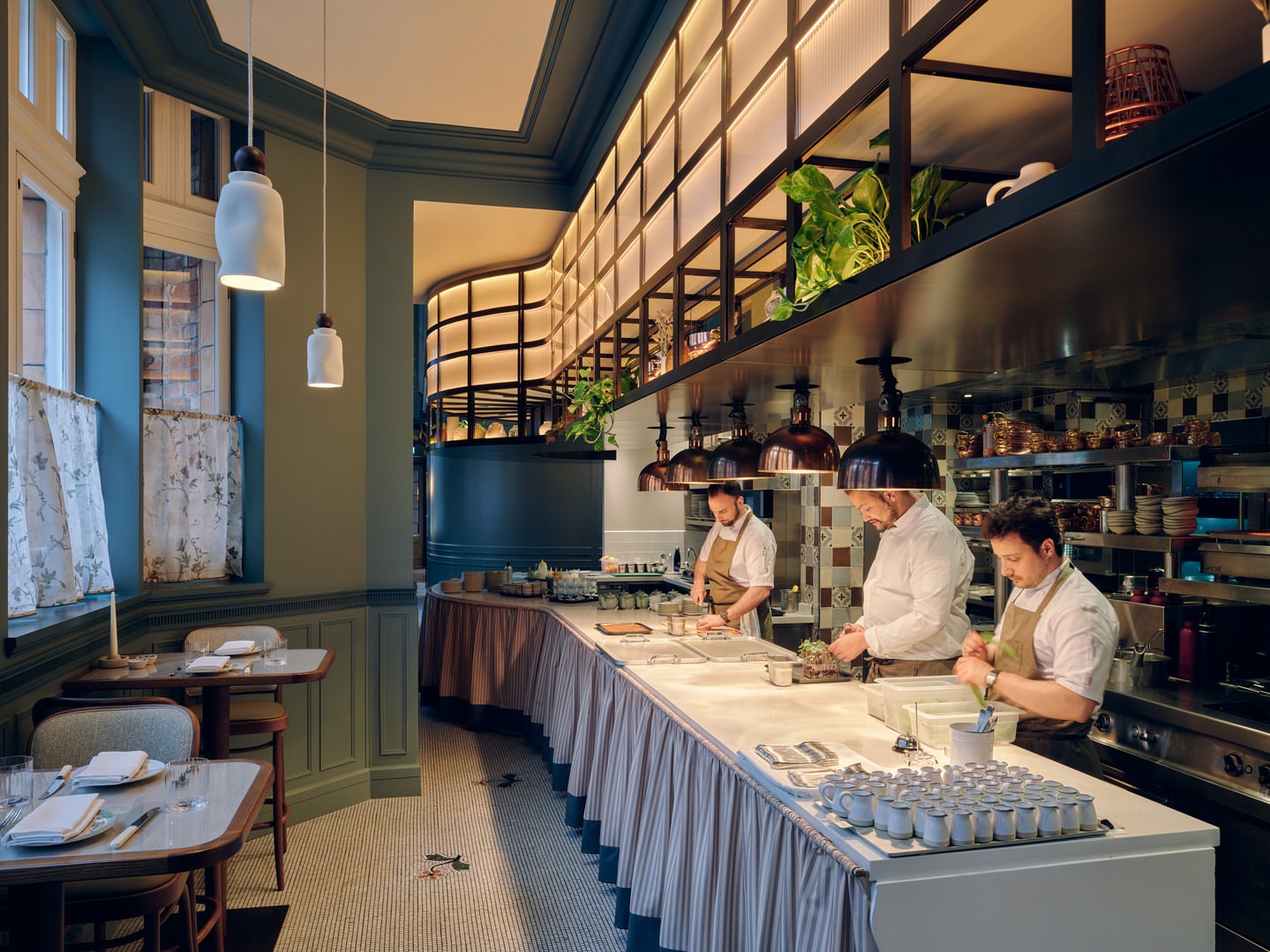 The dining room at Willet's